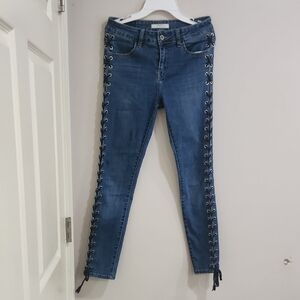 Elegant Lace-Up Skinny Jeans